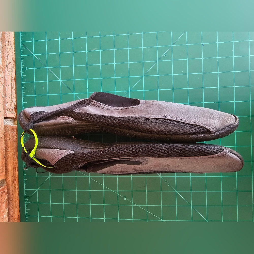 Mens Water Shoes Size XL - Picture 4 of 7
